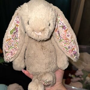 Beige blossom jellycat bunny